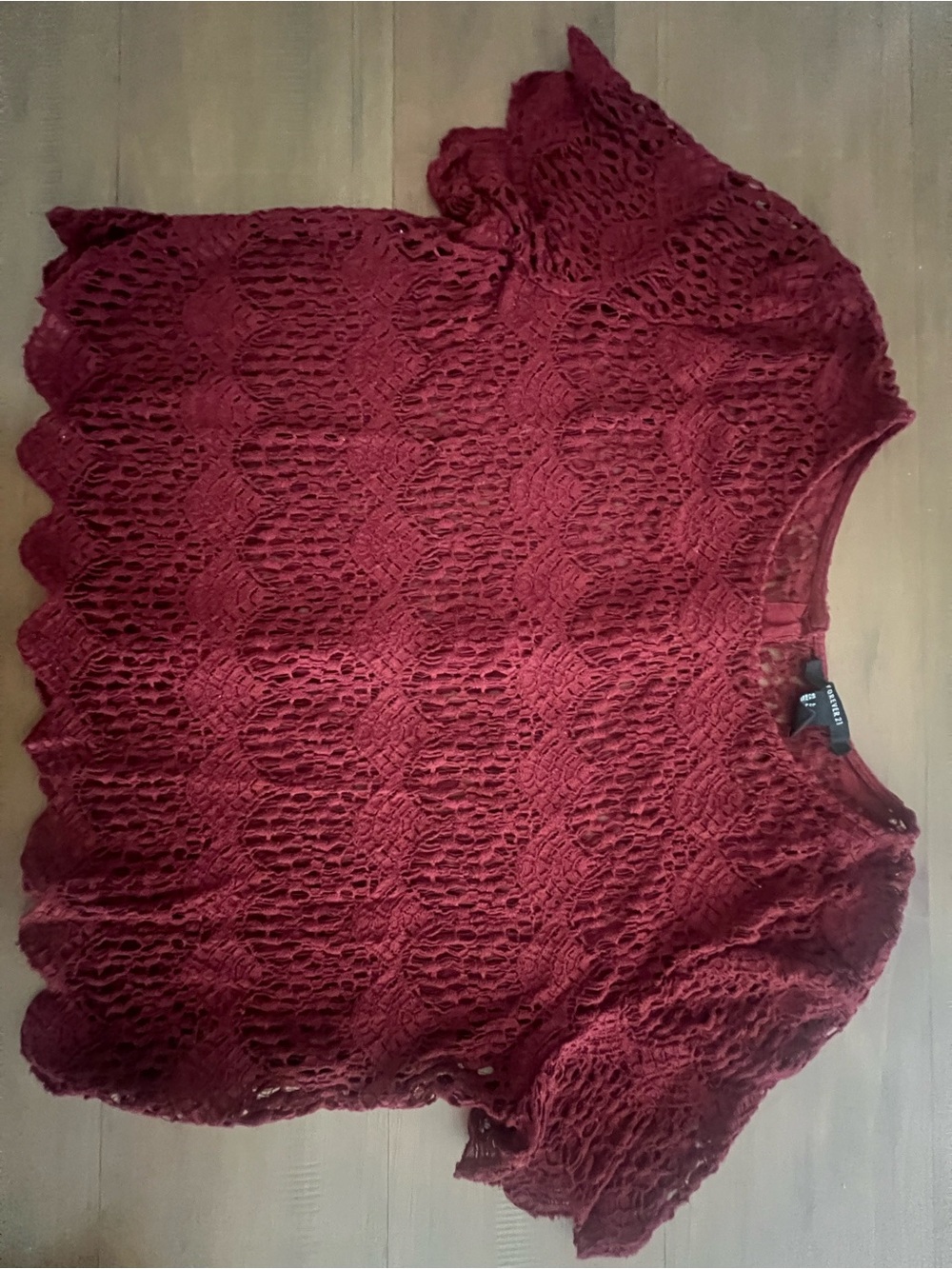 Women's Lace Crochet Short Sleeve Top - Burgundy